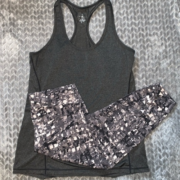 Calvin Klein Performance Crop Style Leggings.   Icy Zone Tank Top.  Size Large. - Picture 1 of 7